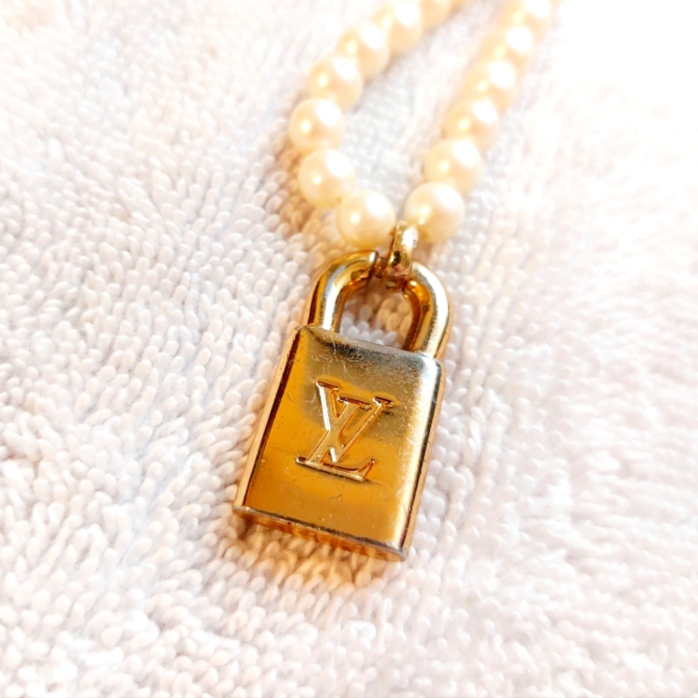 Authentic Louis Vuitton charm ❤️